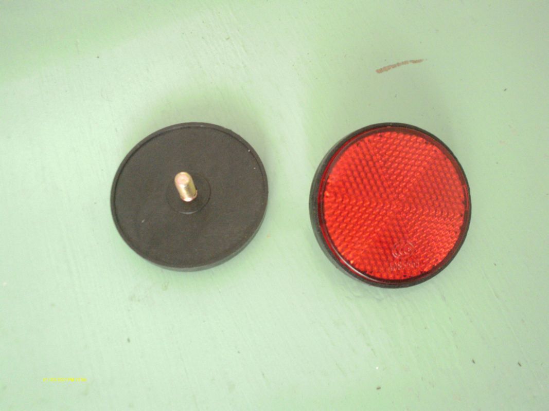 Réflécteurs Rouge normalisés, 55 mms (lot de 2); prix en baisse